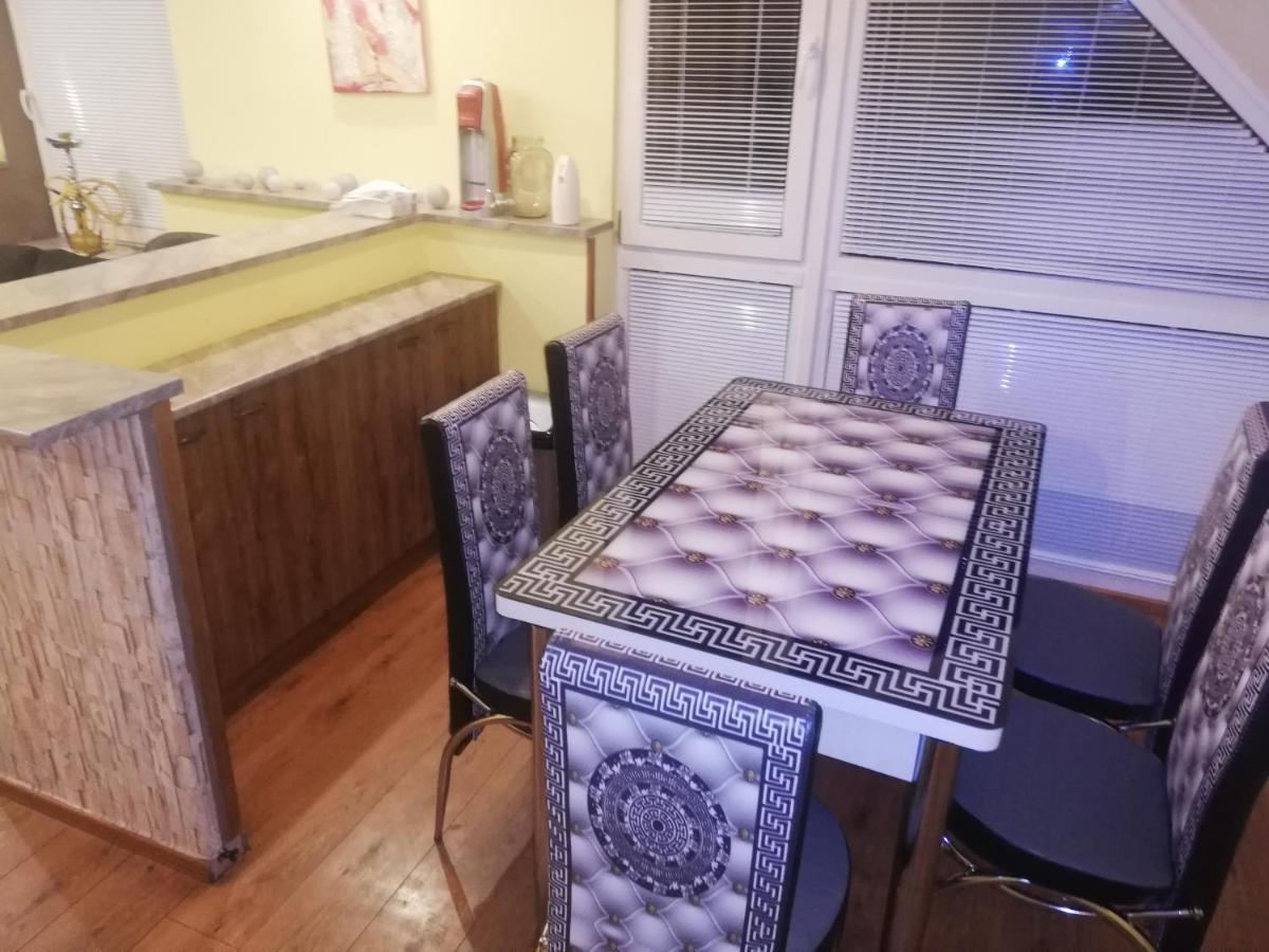privát femamki Apartamento Licartovce Exterior foto