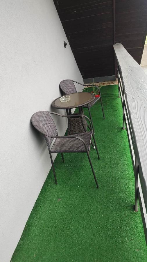 privát femamki Apartamento Licartovce Exterior foto