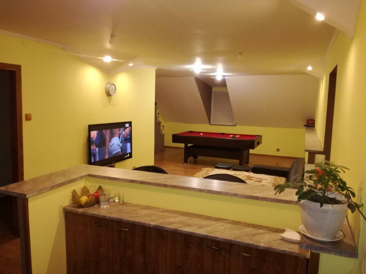 privát femamki Apartamento Licartovce Exterior foto